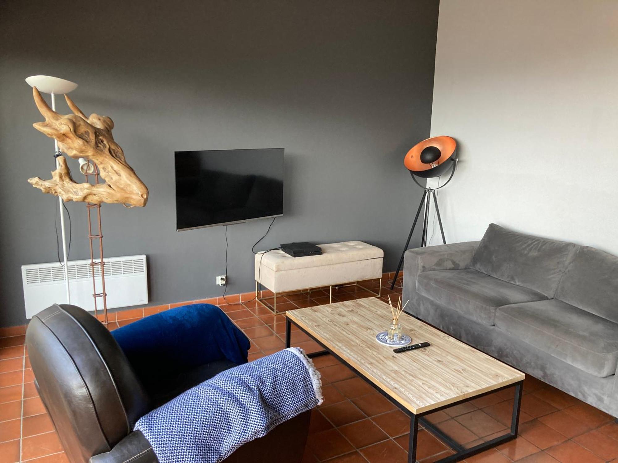 T2 Traversant Avec Une Grande Terrasse Et Piscine กาญเนอ-ซูร์-แมร์ ภายนอก รูปภาพ
